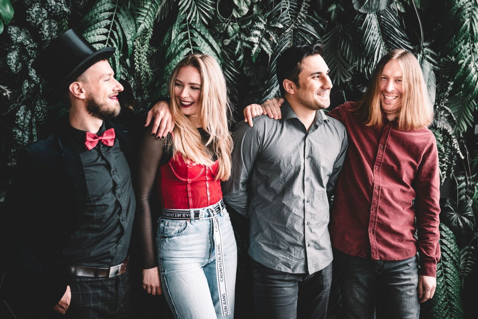 Die Band Tengrilay